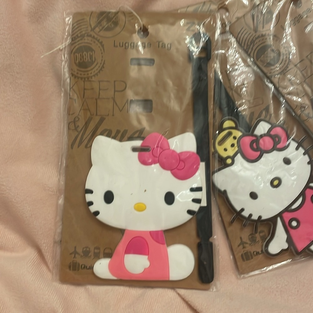 NWT Hello Kitty Set of 3 Luggage Tags - Picture 4 of 7